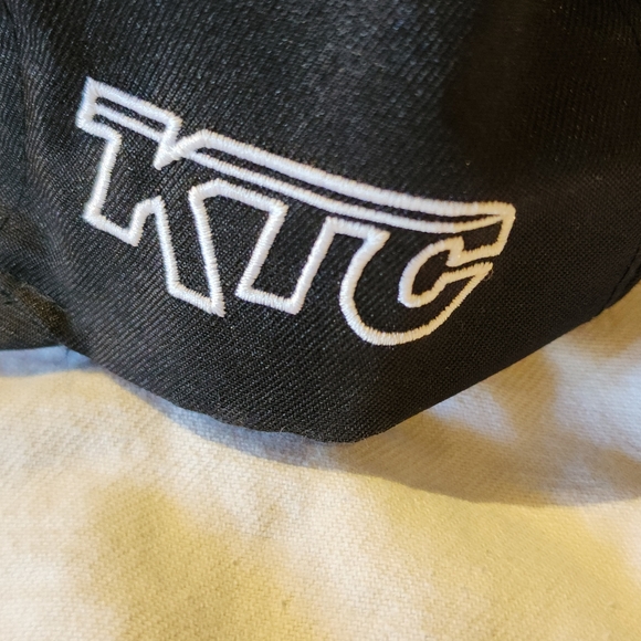 Brand New Official Authentic Merchandise Kenworth Canada cap - Picture 4 of 6